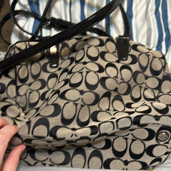 Coach purse. Slightly used. - Picture 2 of 4